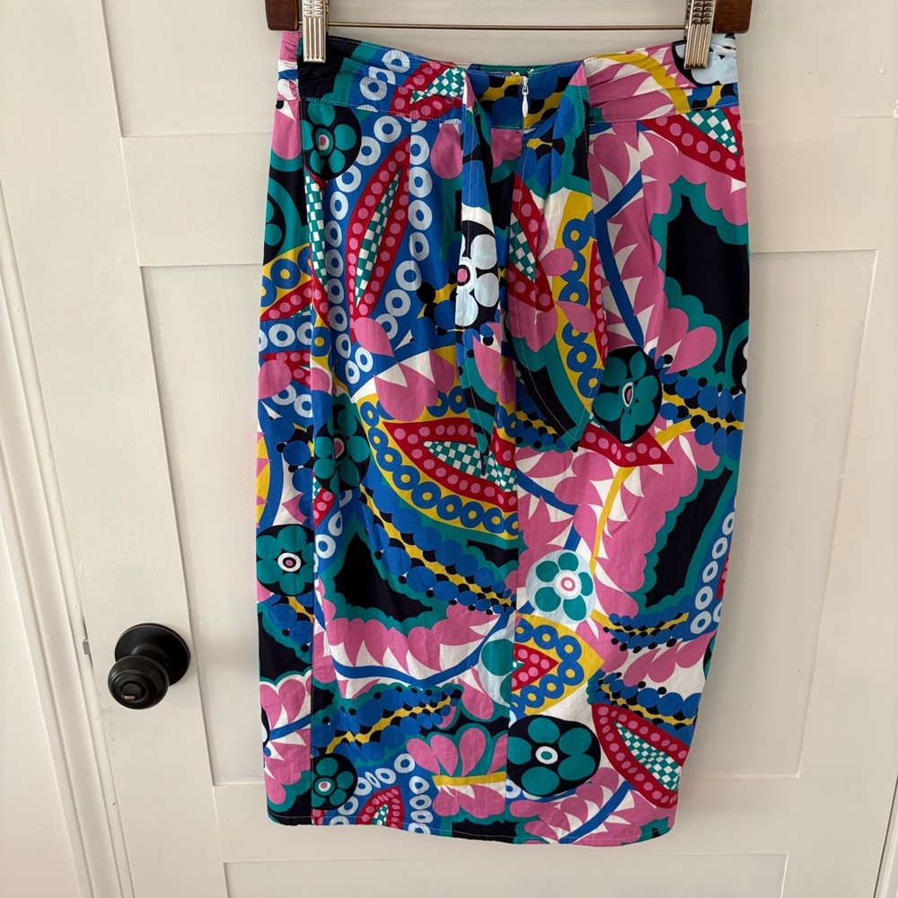J. Crew Tie-back Tulip Skirt in Ratti Kaleidoscope Floral. Size 2. - Picture 5 of 15